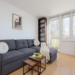 Apartment Modern For 4 People Bright & Functional Interiors By Renters