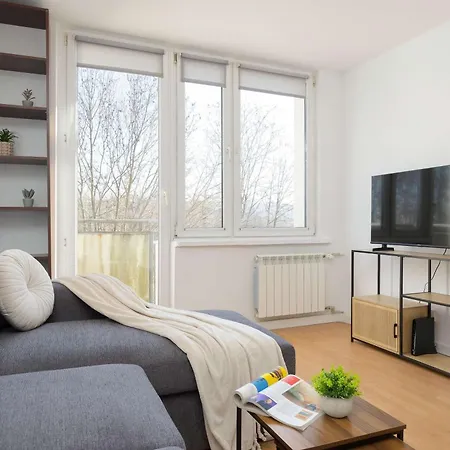 Apartment Comfortable For 4 People Bright & Functional Interiors By Renters