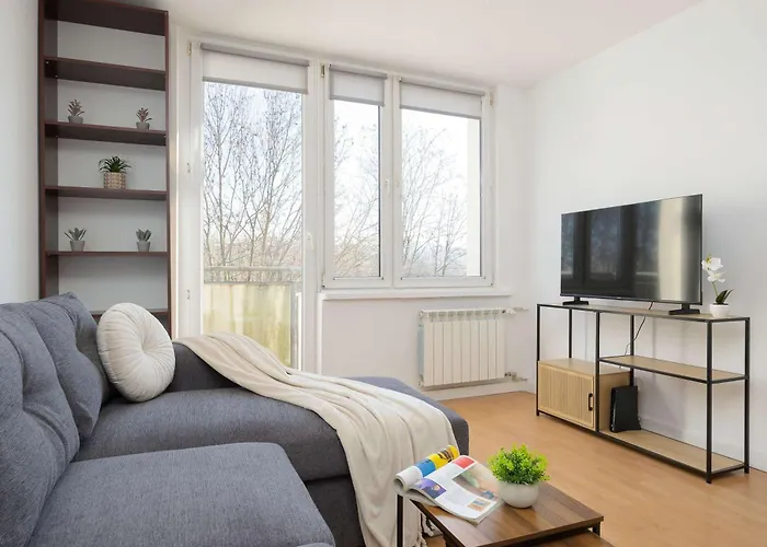 شقة Modern For 4 People Bright & Functional Interiors By Renters