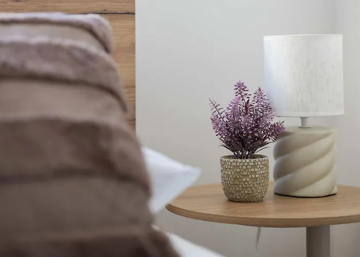 Apartamento Modern For 4 People Bright & Functional Interiors By Renters *