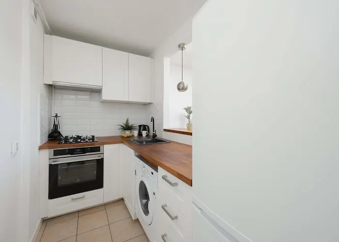 Apartamento Modern For 4 People Bright & Functional Interiors By Renters *